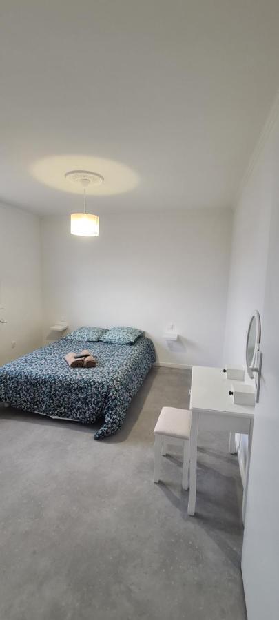 Private Room In Shared Apartment III Beauvais Bagian luar foto
